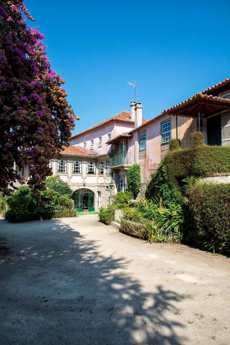 Bed and Breakfast Casa Dos Assentos De Quintiaes Барселуш Экстерьер фото